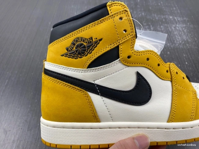 High Ochre Air Yellow OG Jordan DZ5485-701 1 0813